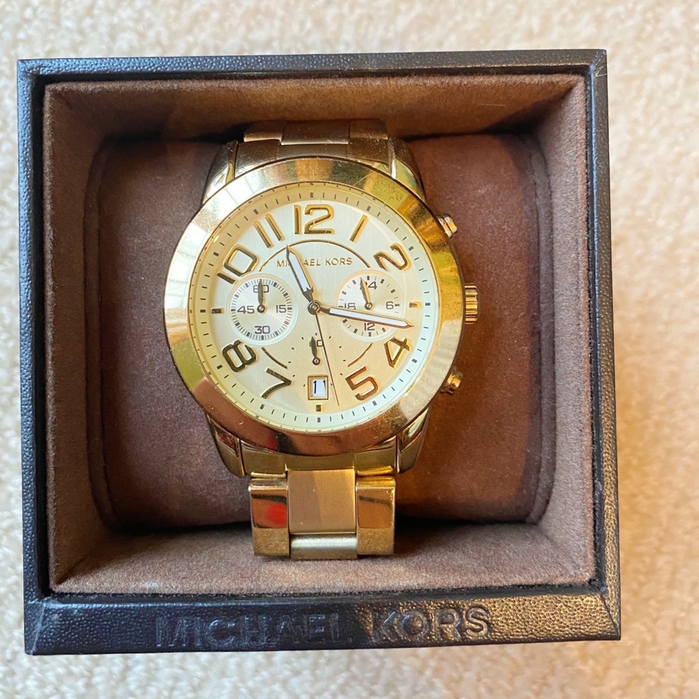 MICHAEL KORS GOLD WATCH